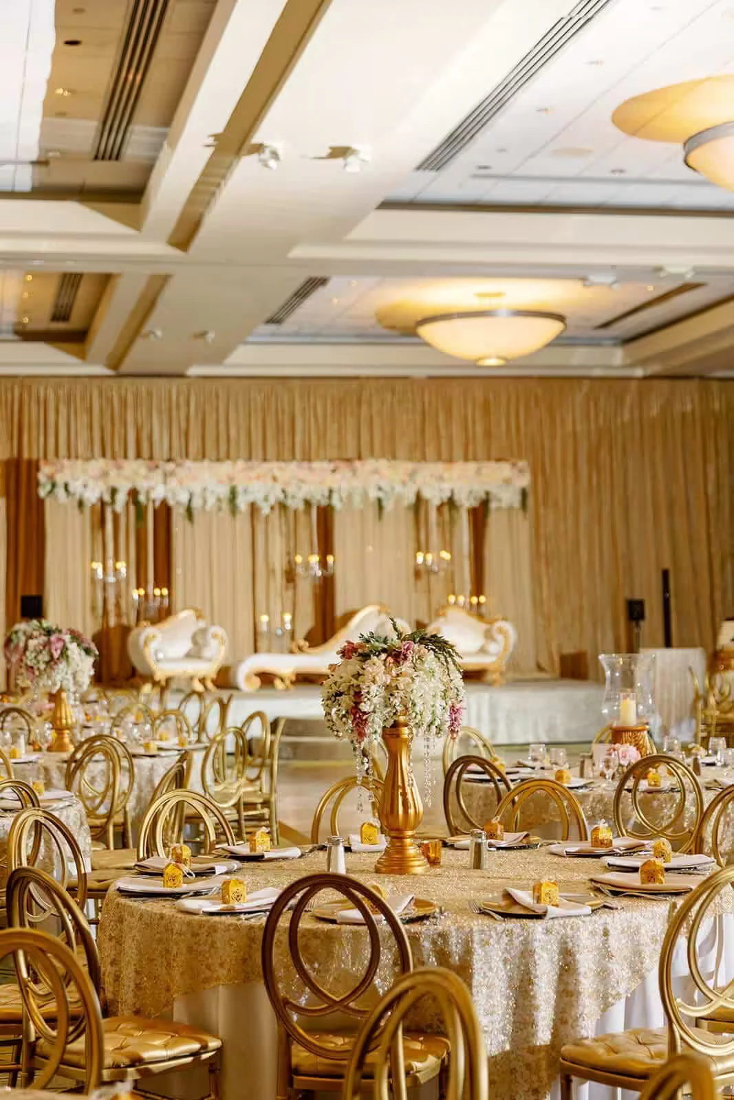 Columbus Indian wedding DJ — Professional Indian wedding lighting LED dance floor and DJ production